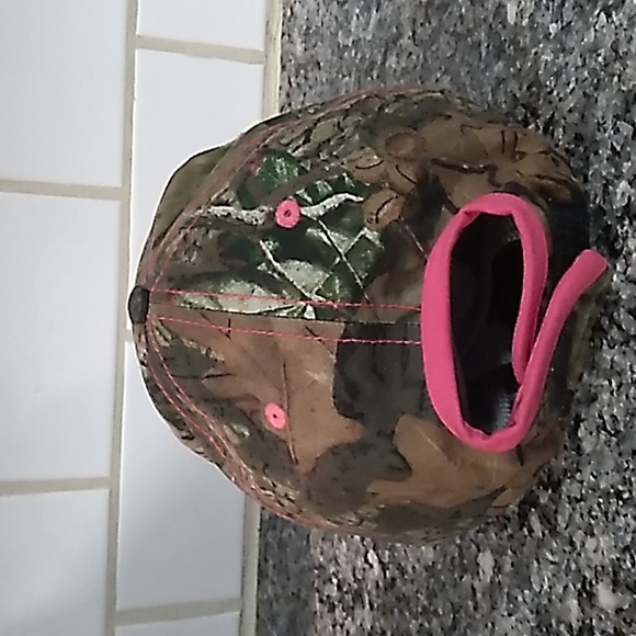 Dodge Camo/Hot Pink Hat. NWOT - Picture 2 of 6